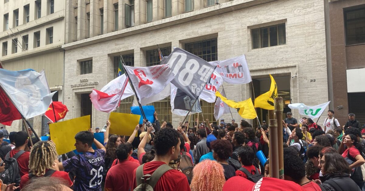 Luta contra a privatização das escolas públicas
