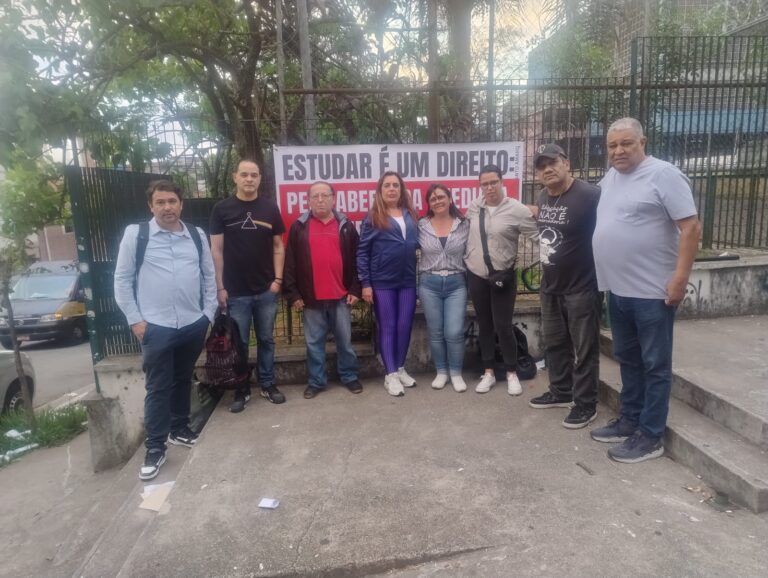ATO CONTRA O FECHAMENTO DO NOTURNO DA EE AYRES NETO