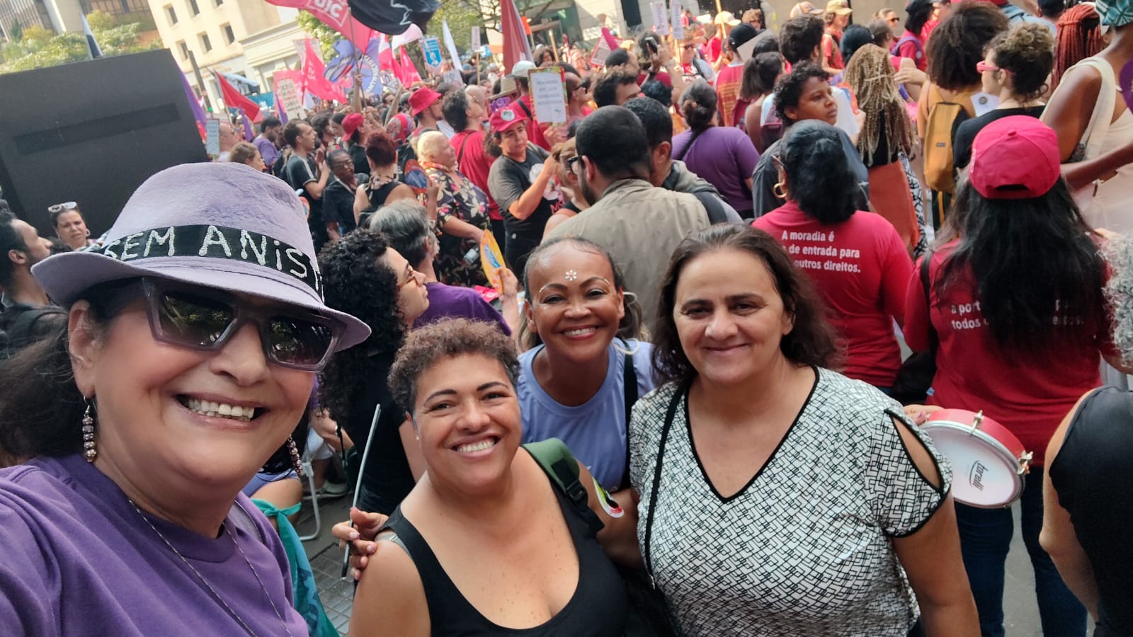 APEOESP Subsede Sul Santo Amaro em marcha no Dia Internacional de Luta da Mulher Trabalhadora- 8M