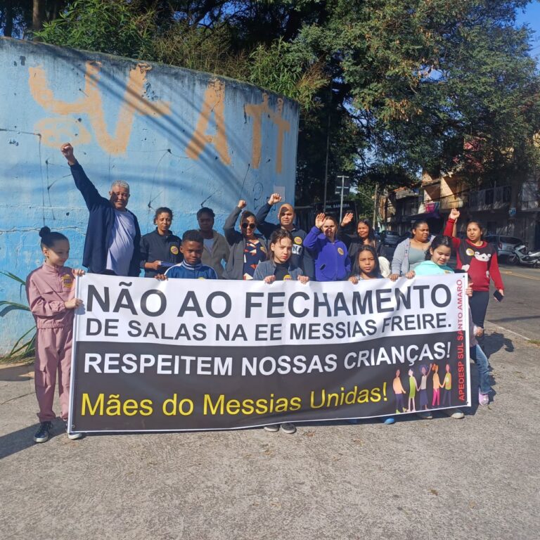 APEOESP SUBSEDE SUL SANTO AMARO na Luta junto à comunidade contra o fechamento de salas na EE Messias de Freitas