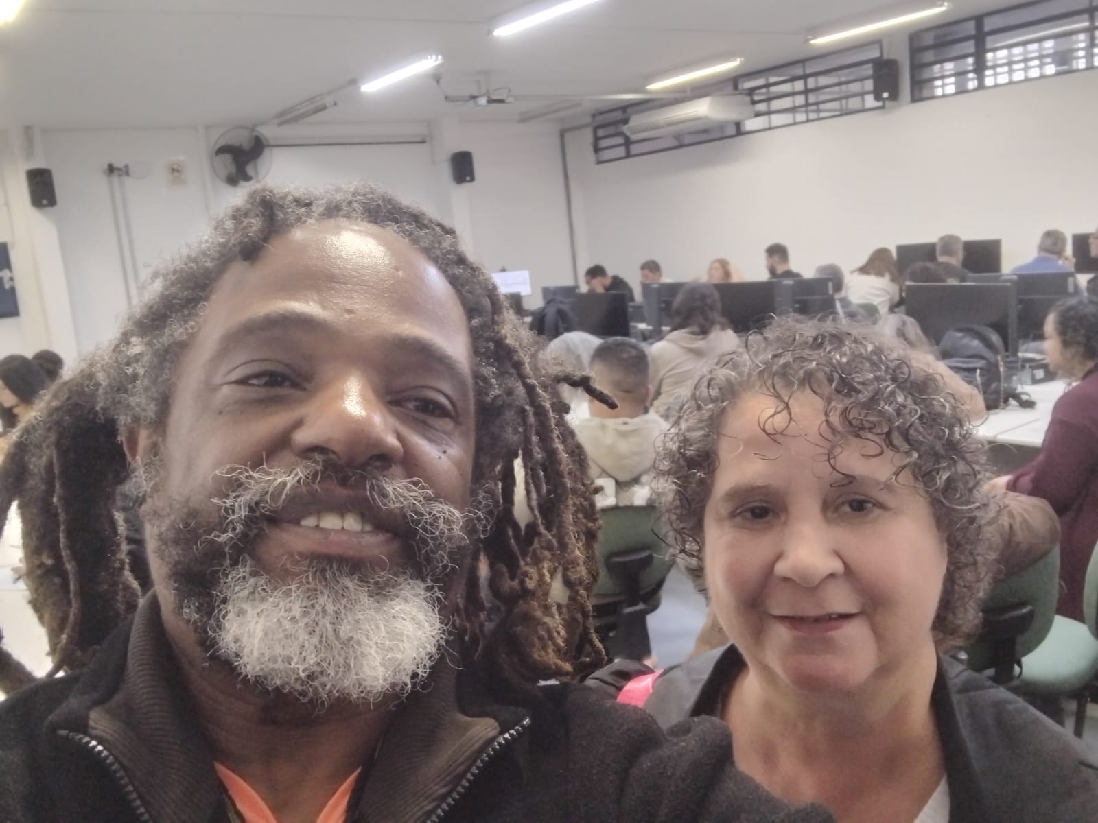 APEOESP SUBSEDE SUL SANTO AMARO acolhe os Professores e Professoras ingressantes no Pólo 3 , DE Sul 1 / SEDUC.