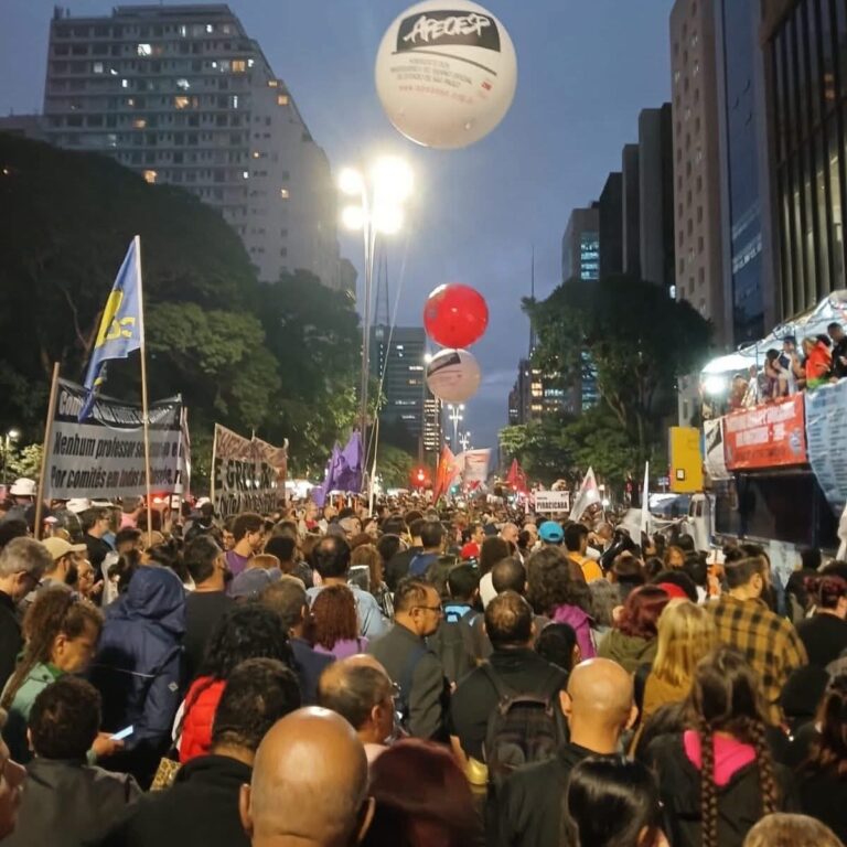 Assembleia de professores e professoras do magistério público paulista dia 11/04/26 no MASP