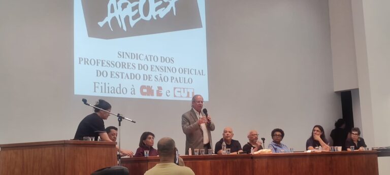 CRE Conselho Estadual de Representantes da APEOESP