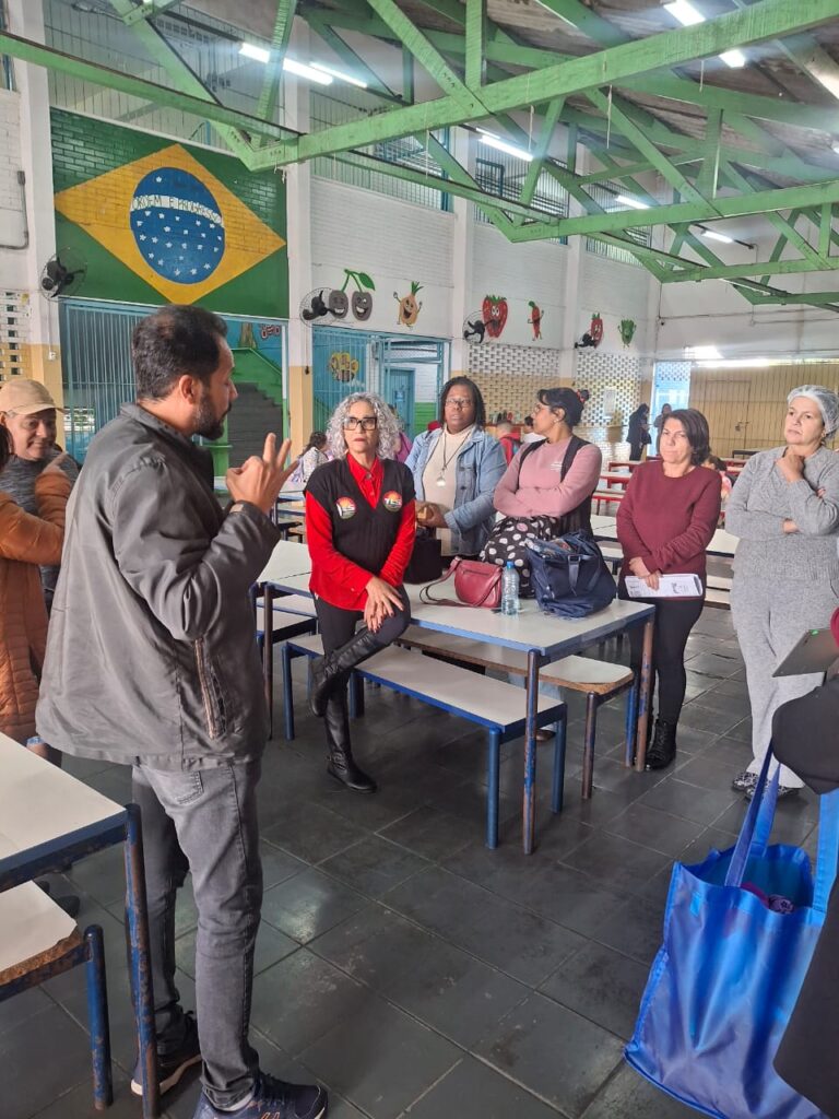 APEOESP SUBSEDE SUL SANTO AMARO na luta contra a imposição das PEIs