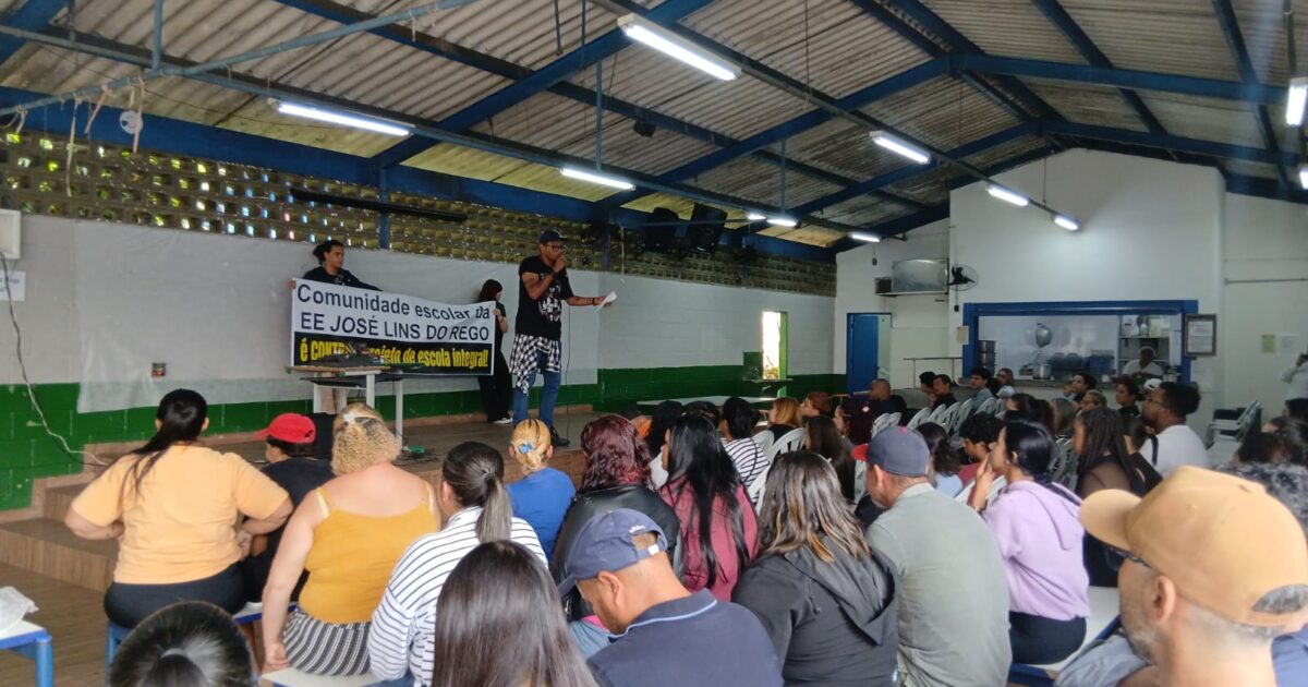 PEI de Tarcísio sofre derrota: Comunidade Escolar, professores, estudantes, responsáveis dizem NÃO a PEI do Tarcísio/Feder na Zona Sul