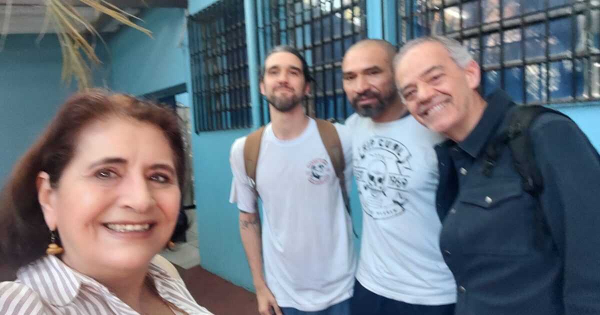 APEOESP SUBSEDE SUL SANTO AMARO na Luta contra a farsa da reorganização, cisão, mais gestão